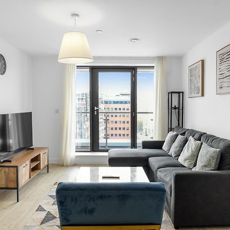 מנצ'סטר High Rise 2 Bedroom & 2 Bath Apartment With Parking, Balcony & Amazing View מראה חיצוני תמונה